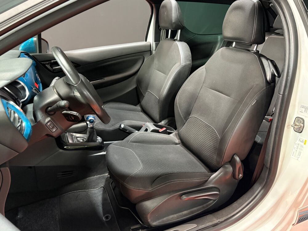 DS3 1.2 82 CH / COURROIE OK / RADARS ARR / BLUETOOTH / R&Eacute;GULATEU 2016 occasion 29000 Quimper