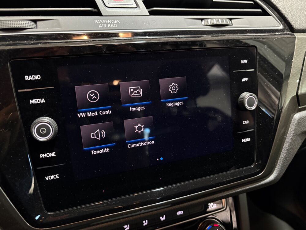 Touran 1.6 TDI 115 CH BLUEMOTION DSG / CARPLAY / CAMERA DE RECUL / 2019 occasion 29000 Quimper