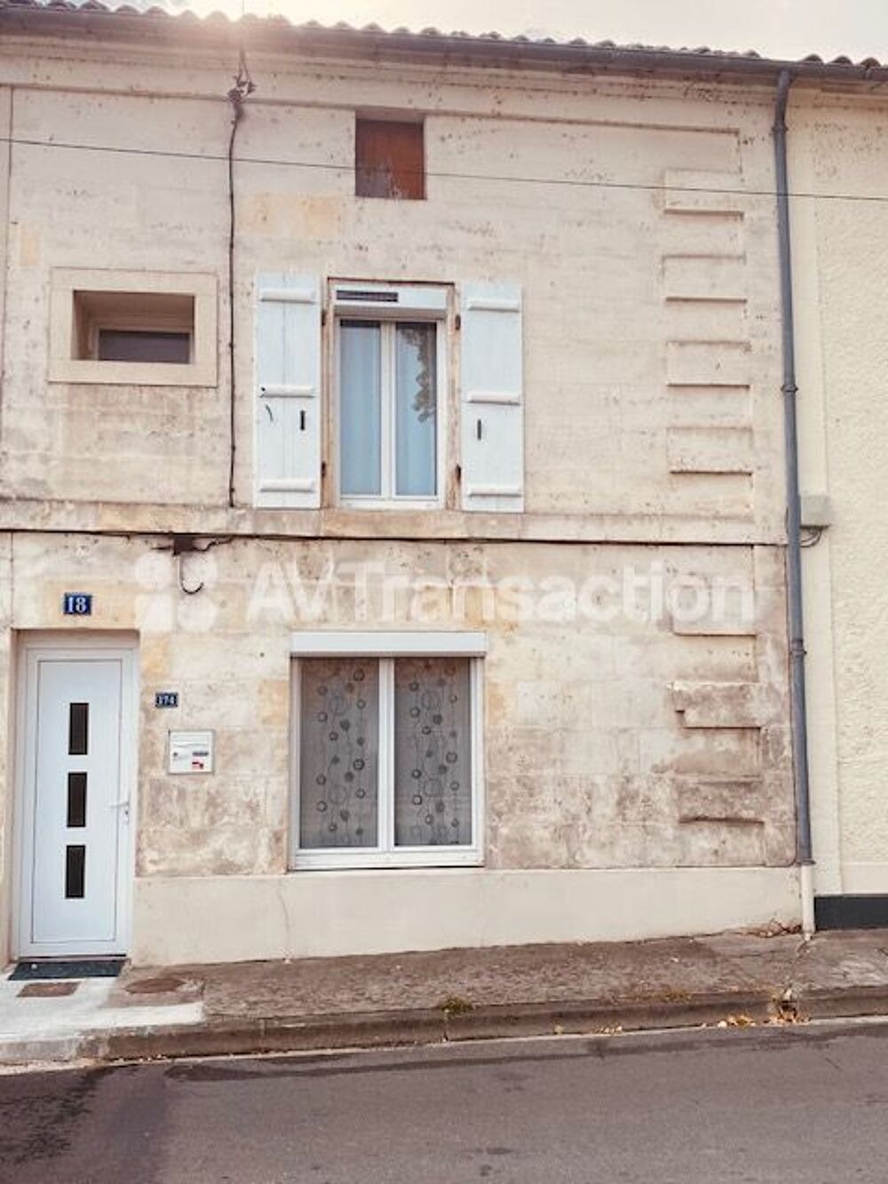 EXCLUSIVITE !!!! Maison de ville avec Jardin 2 chambres