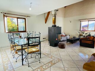  Villa à vendre 8 pièces 210 m²