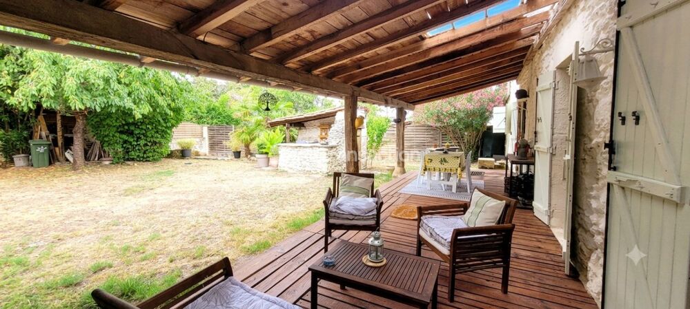 33180 ST SEURIN DE CADOURNE - MAISON EN PIERRES 243M² 6 CHAMBRES
