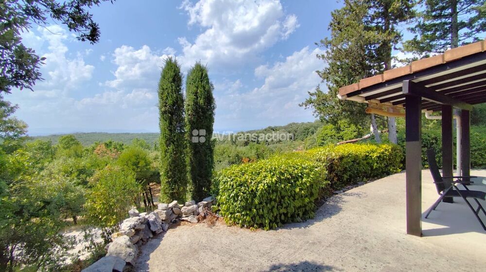 Maison individuelle, plain pied, vue panoramique, piscine
