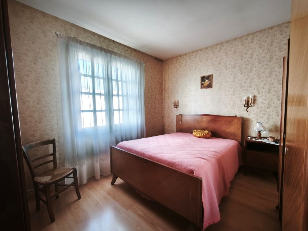 Vente Maison PONS CENTRE-VILLE – MAISON DE PLAIN-PIED AVEC BELLE VUE DÉGAGÉE Pons