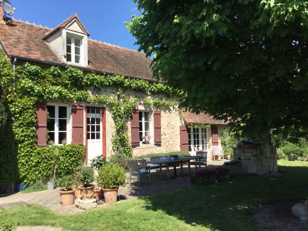 Maison 7 pièces 225 m² · à Le Châtelet · 225 m² · 449 000 €