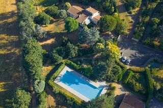  Villa � vendre 6 pi�ces 220 m�