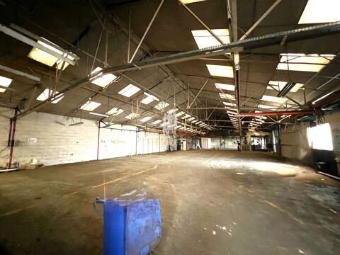   A vendre , Douains ( 27120 ) , Local d'activité  915 m2 