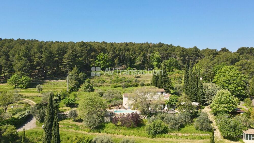 Maison 7 pièces 100 m² · à Flayosc · 100 m² · 950 000 €