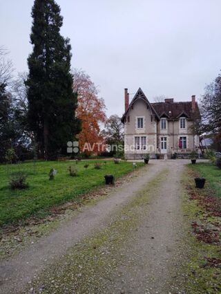  Villa à vendre 11 pièces 400 m²