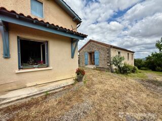  Villa  vendre 15 + pices 444 m