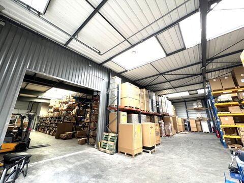   A vendre , Evreux ( 27000 ) entrepot-local , 1090 m2 