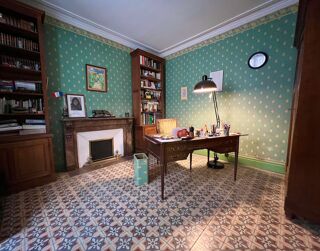  Villa  vendre 8 pices 250 m