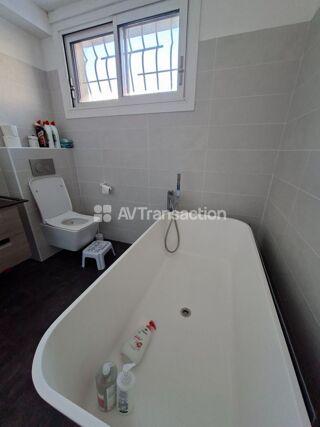  Villa � vendre 8 pi�ces 170 m�