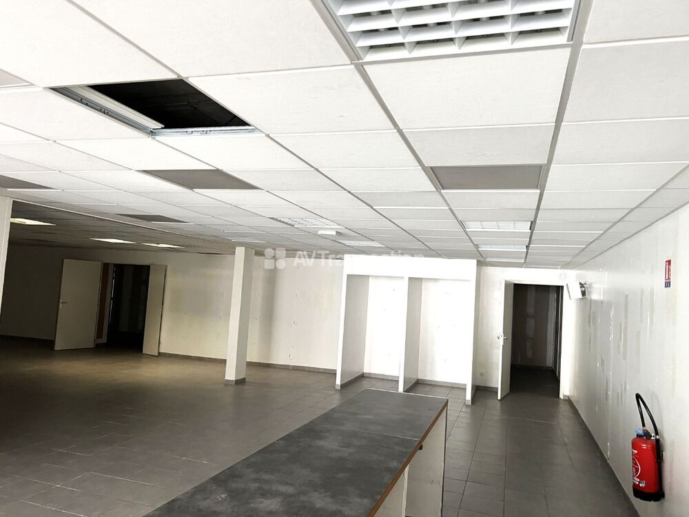   A vendre , Vernon ( 27200 )  local commercial 426 m2 