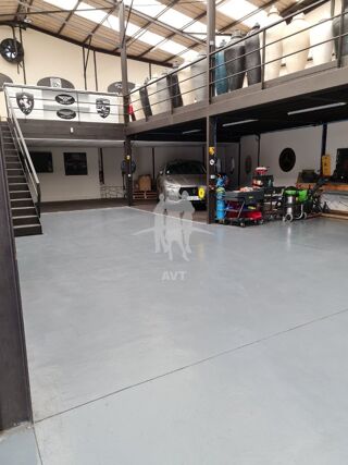  Immeuble à vendre 700 m²