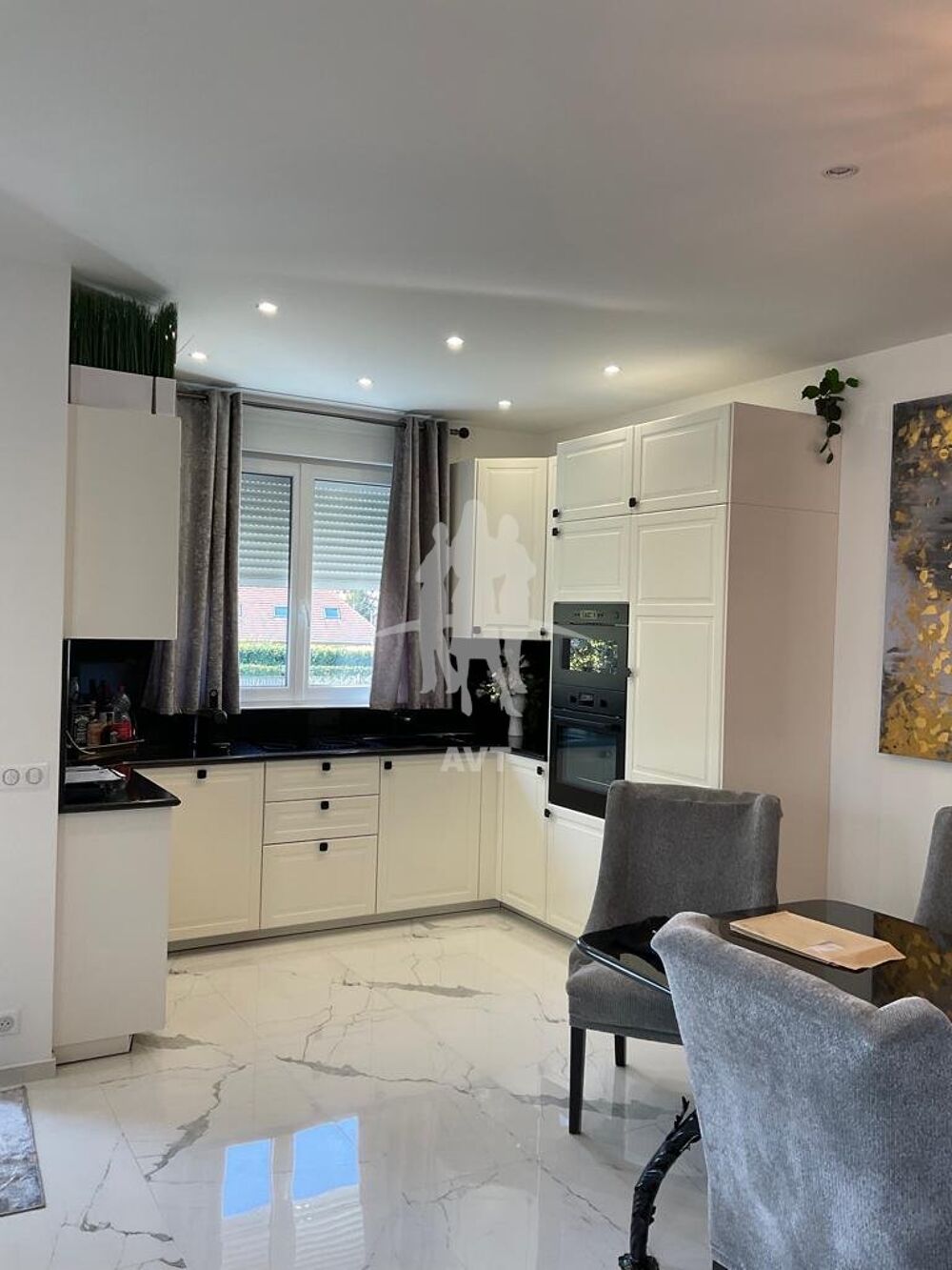 Maison rénovée de 174 m² avec jardin au Blanc-Mesnil