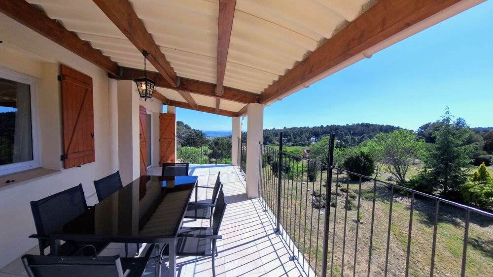 Villa 100 m², 2 chambres, 2 sde, jardin 2157m² à Cesseras