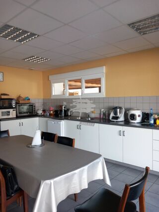  Immeuble à vendre 7 pièces 320 m²