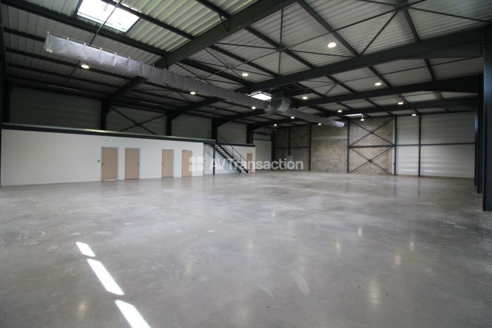   Bâtiment d'activité neuf Aoste