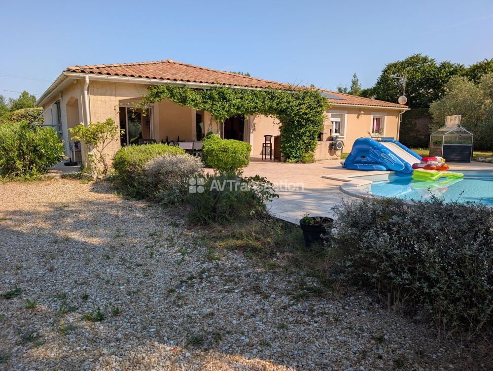 Vente Maison Maison familiale de 177 m², 7 pièces avec piscine et garage Izon