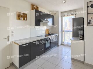 Vente Appartement T2 de 2010 – 42 m² avec balcon et garage -CLIMATISE -  Etage 3/3 Vaulx-en-velin