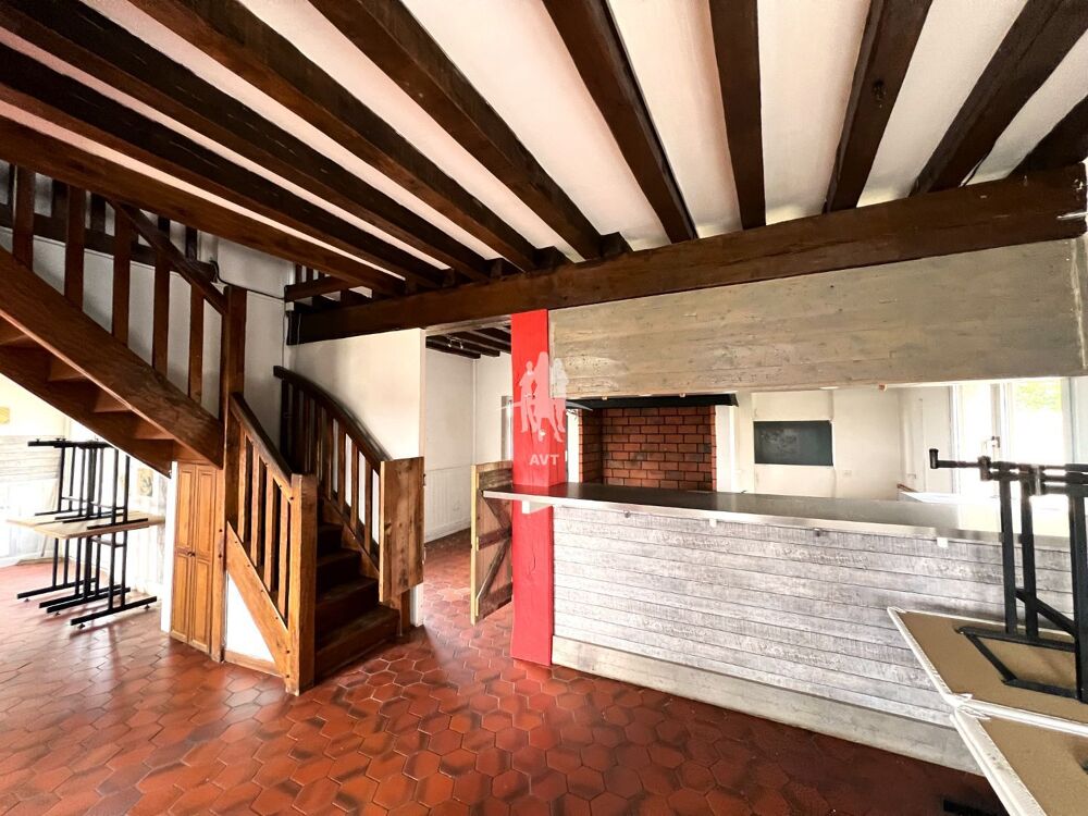   A vendre , Douains ( 27120 ) restaurant 147 m2 ,  murs et fonds 