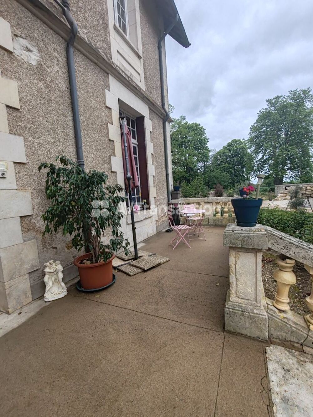 Vente Villa Maison d'hôte ou Grande Famille Arcomps