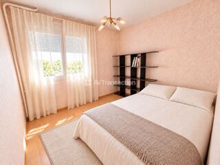 Vente Appartement T4 de 72 m² - 2 balcons -CAVE + GARAGE / PROCHE TRAM T9/ DPE C Vaulx-en-velin