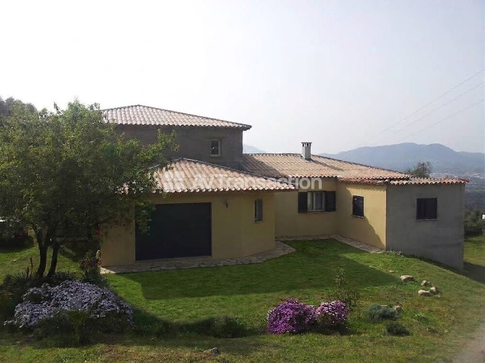 Vente Maison BASTELICACCIA –Maison familiale de 310 m² avec terrain de 1700m² Bastelicaccia