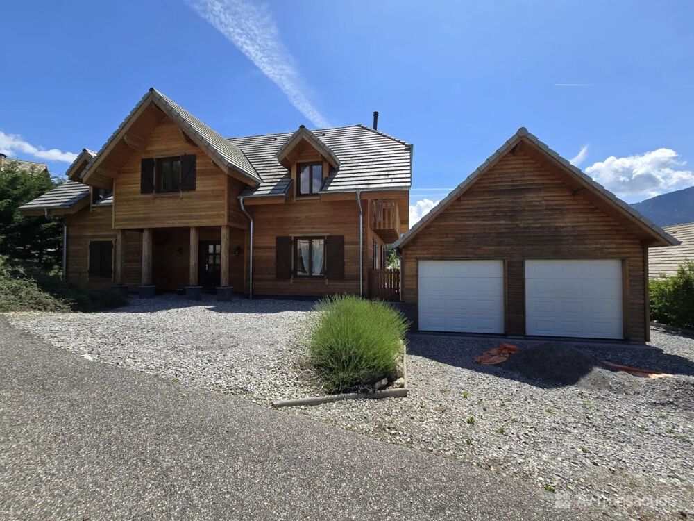 Maison familiale 9 pièces  288 m²  Vue montagne