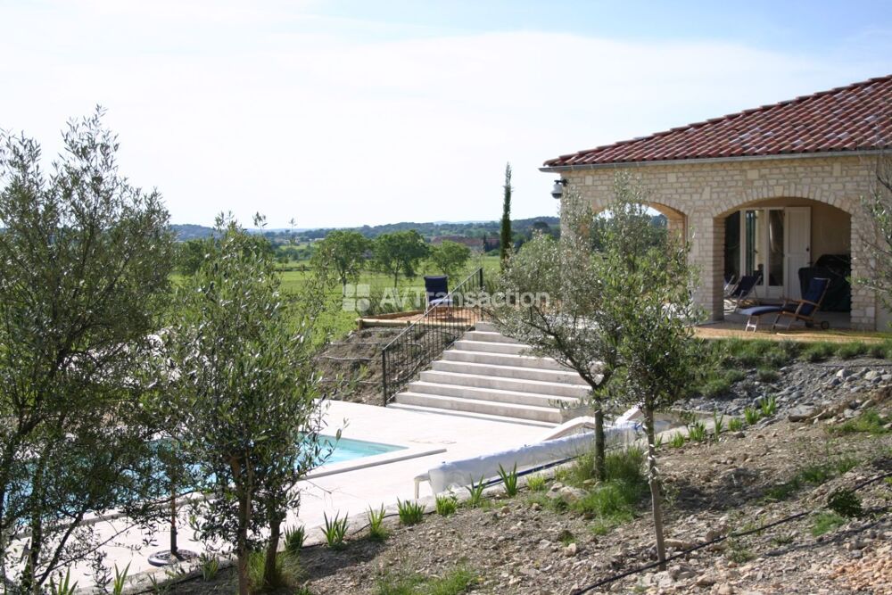Villa de charme avec gite, piscine et vue sur les vignes