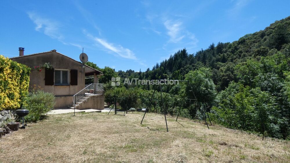 Villa avec piscine et jardin