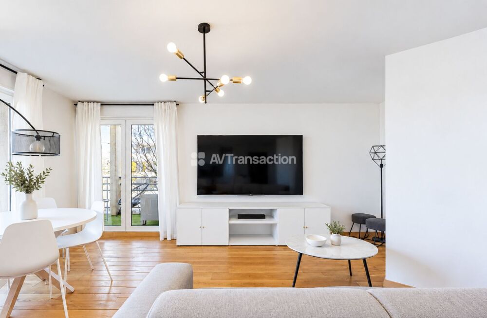 Vente Appartement T3 de 68M²- Climatisé -Balcon- GARAGE 3 VEHICULES - REPUBLIQUE Villeurbanne