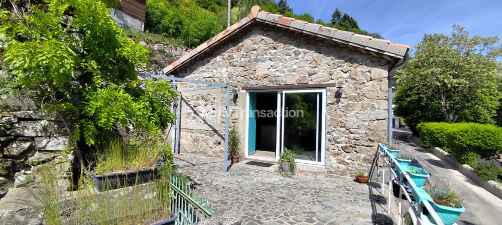 Habitation, poss. 2 logements plus 150m2 atelier/garage, source