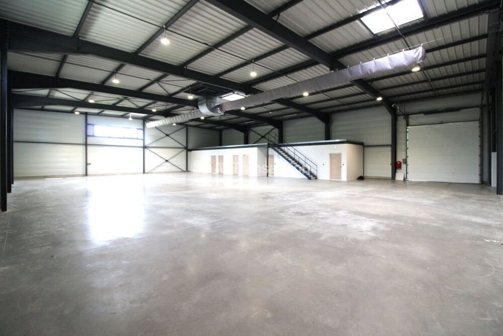   Bâtiment d'activité neuf Aoste