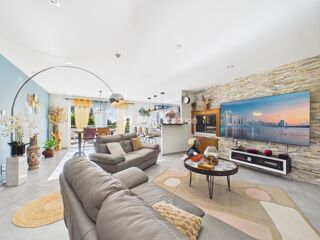 Villa à vendre 7 pièces 214 m²