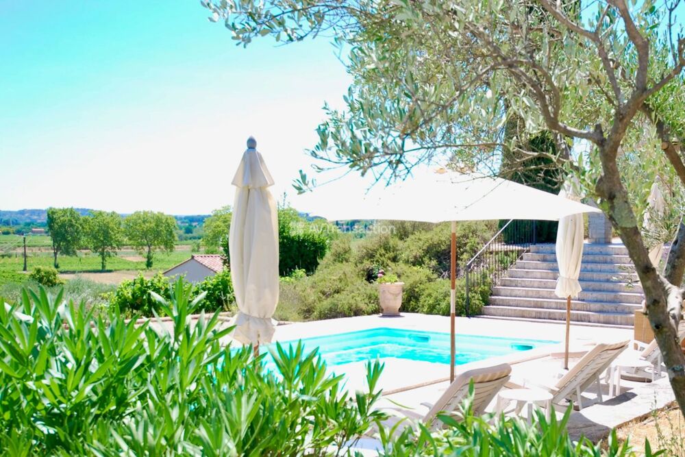 Villa de charme avec gite, piscine et vue sur les vignes