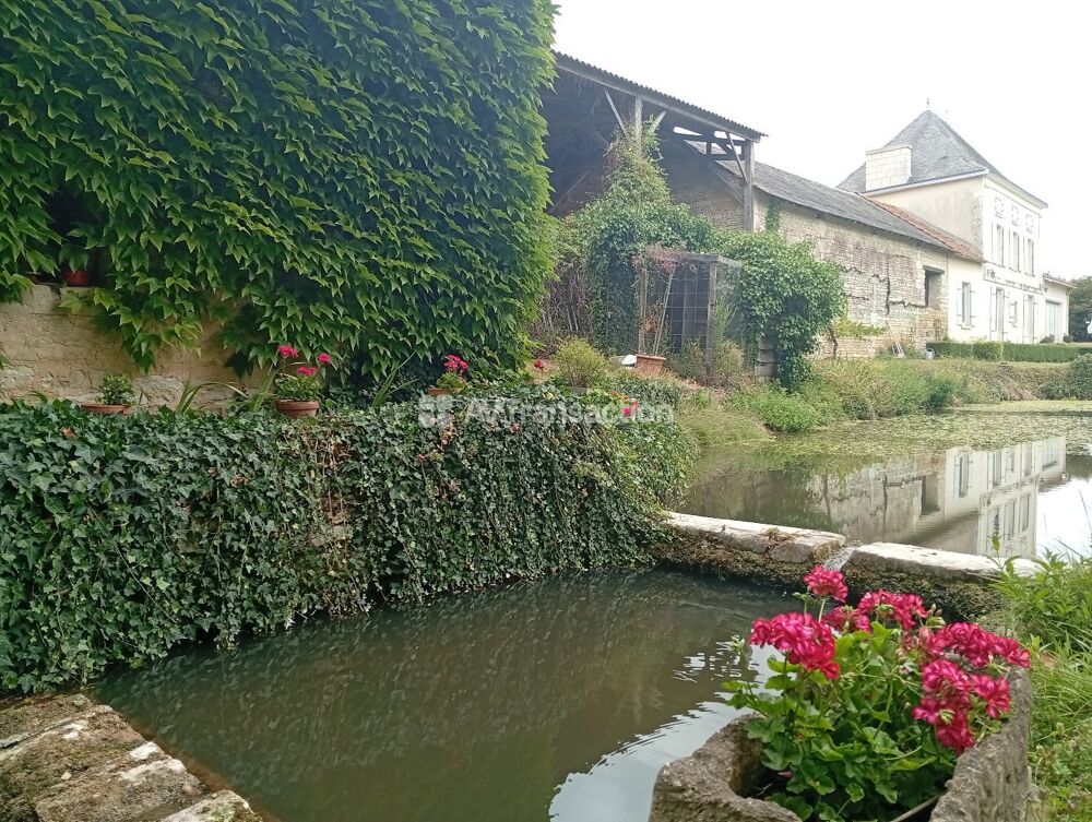 Maison 6 pièces 180 m² · à Mirebeau · 180 m² · 500 000 €