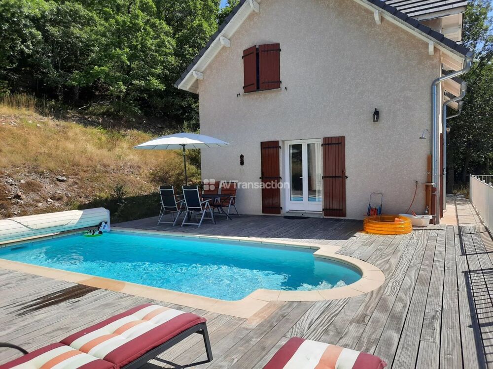 Maison individuelle avec vue panoramique et piscine chauffée à A