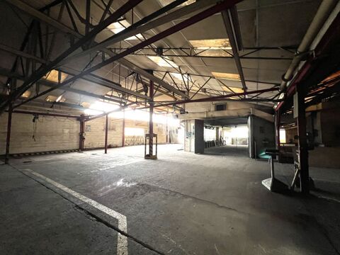   A vendre , Douains ( 27120 ) , Local d'activité  915 m2 