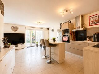  Maison à vendre 5 pièces 97 m² Saint-pierre-en-faucigny