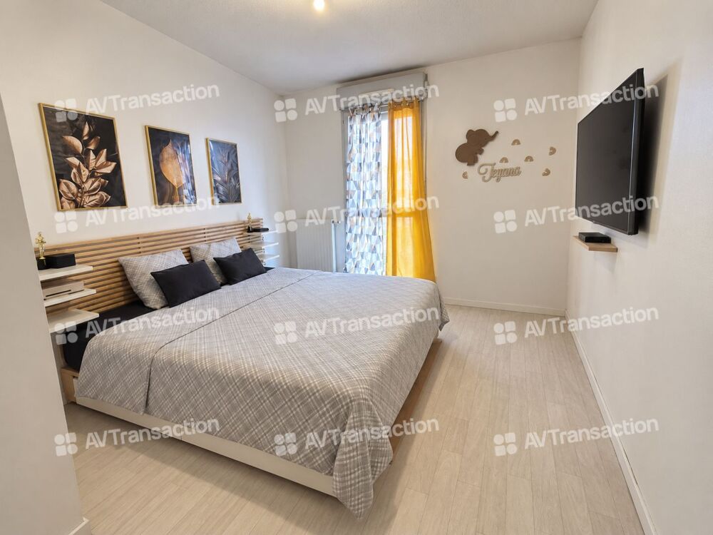 Vente Appartement T2 de 2010 – 42 m² avec balcon et garage -CLIMATISE -  Etage 3/3 Vaulx-en-velin