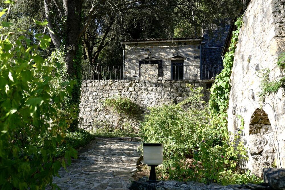 Vente Maison Maison de caractère, piscine, accès rivière, 4 chambres Meyras