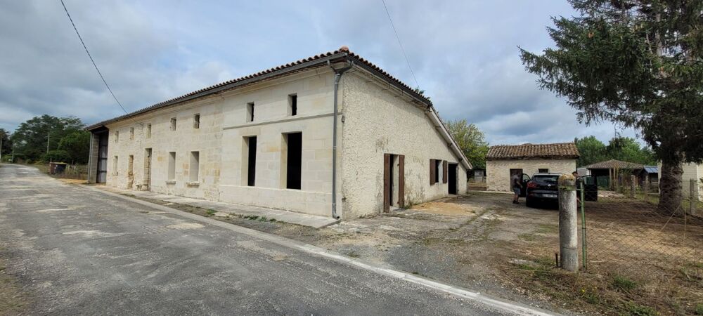 Maison 4 pièces 225 m² · à Lagorce · 225 m² · 90 000 €