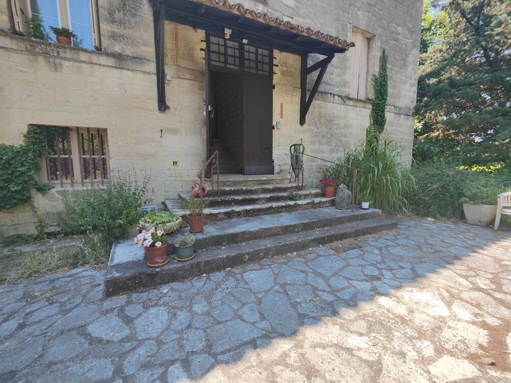 à vendre  Propriété/château Uzès (30700)