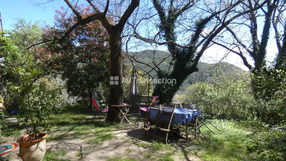 Propriété de caractère en pierre  2 habitations - 1,6 ha