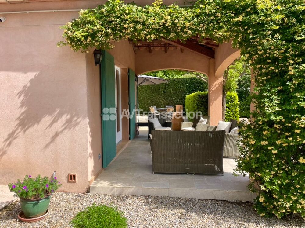 Tourtour, une villa des plus charmantes et prête à vous accueill