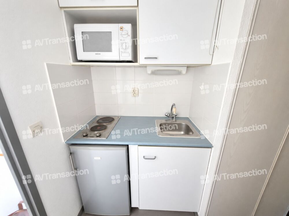 Vente Appartement Studio Rénové et Meublé - 19M²- Métro Garibaldi - LIBRE Lyon 7