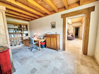  Villa  vendre 7 pices 220 m