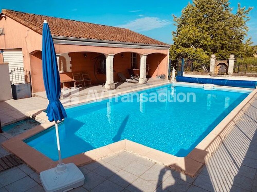 Vente Maison Maison au calme 215m2 avec piscine 5 chambres Ladiville