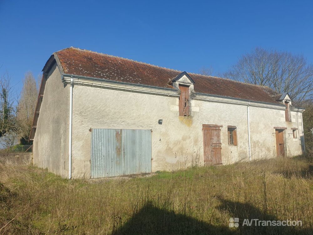 Longère de 1880 avec travaux à Villeloin-Coulangé